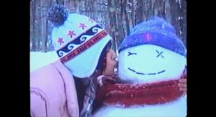 Lyrics of 행복에게 (Bluebird) Song