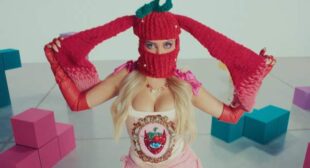 Lyrics of Touch Me Like A Gangster Song