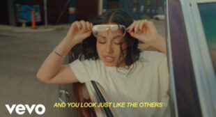 Girls Like You Song Lyrics