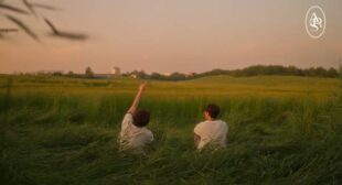 도망치는 건 부끄럽지만 (Escape to Me) Song Lyrics