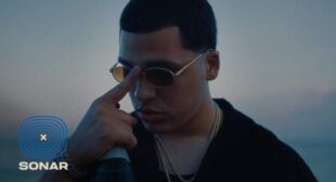 Hoodie (English Translation) Song Lyrics