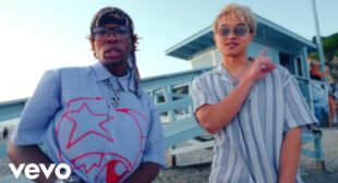 Lyrics of Summer Uptown Song