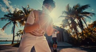 Bien Pedos (English Translation) Song Lyrics