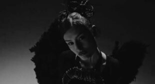 Callao (English Translation) Lyrics