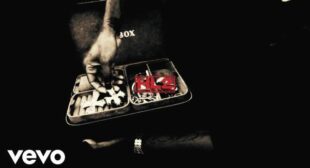 Lyrics of SHOPPING BAGS Song