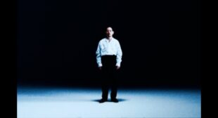 Lyrics of 戦争と少女 (War and the Girl) Song