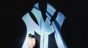 Lyrics of ODIO E AMORE Song