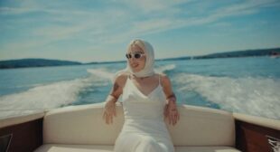 Lyrics of Luna de Miel Song