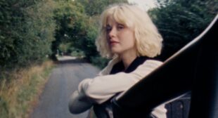 Audrey Hepburn Lyrics – Maisie Peters