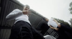 DZIECIAKI TO ROBIĄ (English Translation) Song Lyrics