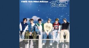 HOT BLUE SHOES (English Translation) Lyrics – TWS (투어스)