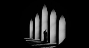 MONSTRUO (English Translation) Lyrics – Tainy