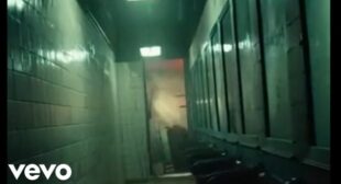 CELEBRITa (English Translation) Lyrics – Noyz Narcos