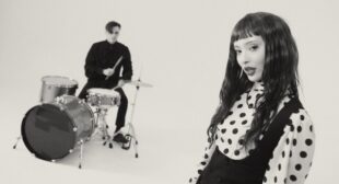 Lyrics of LOST MY MIND IN PARIS Song