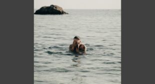 RESTA O SUMA Song Lyrics