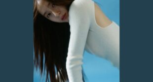 Solitary (English Translation) Lyrics