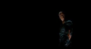 Lyrics of Les monstres Song