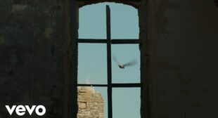 Lacrime (English Translation) Lyrics – Gemitaiz