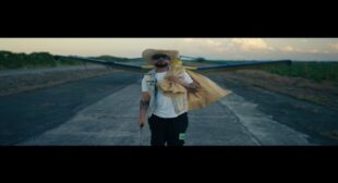 MIKY MAUS (English Translation) Lyrics