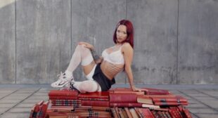 TURR0LOGIA (English Translation) Lyrics – La Joaqui