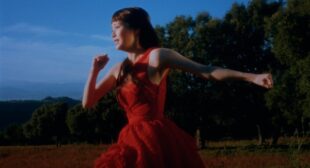 Lyrics of Heart Tea Bag (English Translation) Song