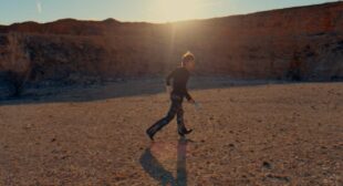 Pecos (English Translation) Song Lyrics